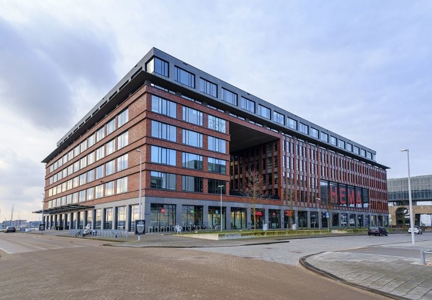 HEMA schrapt tientallen banen op het hoofdkantoor RetailTrends HEMA schrapt tientallen banen op het hoofdkantoor RetailTrends